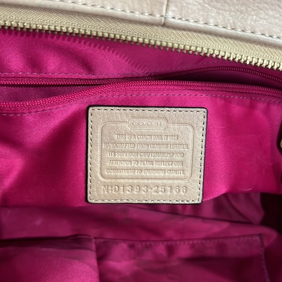 💕 coach beige leather large satchel shoulder bag 💕 - Picture 15 of 16